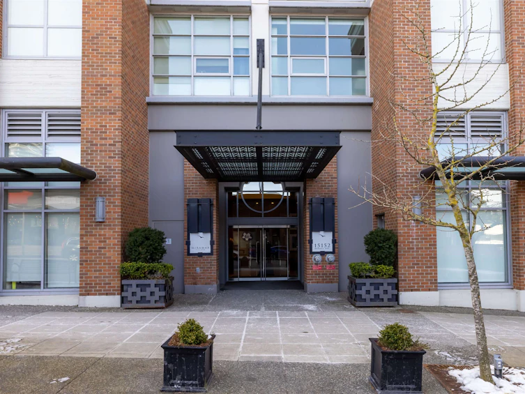 204-15152 Russell Avenue, Surrey, BC, V4B 0A3 - 3