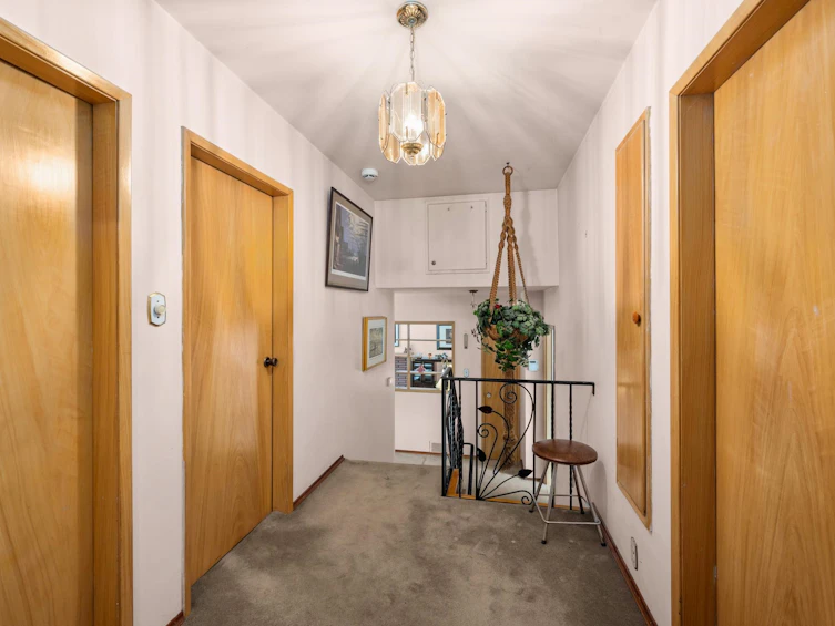8274 Wedgewood Street, Burnaby, BC, V3N 1C4 - 25