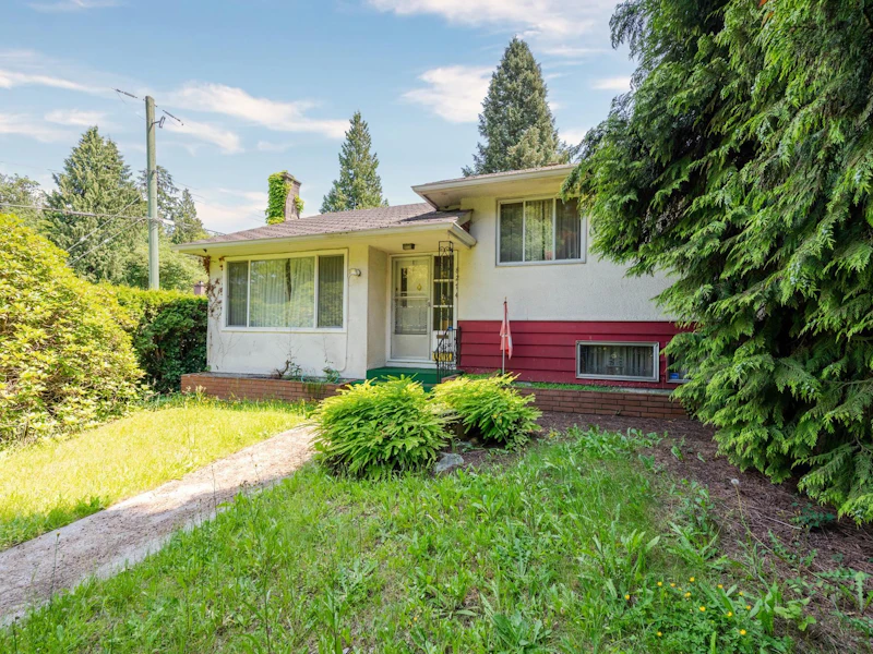 8274 Wedgewood Street, Burnaby BC V3N 1C4
