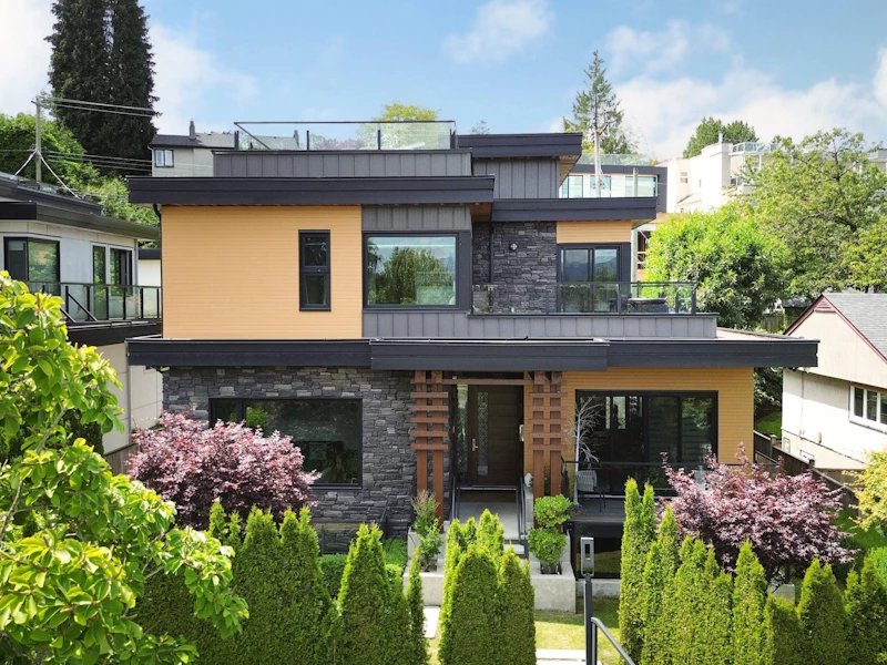 3521 Puget Drive, Vancouver BC V6L 2T6
