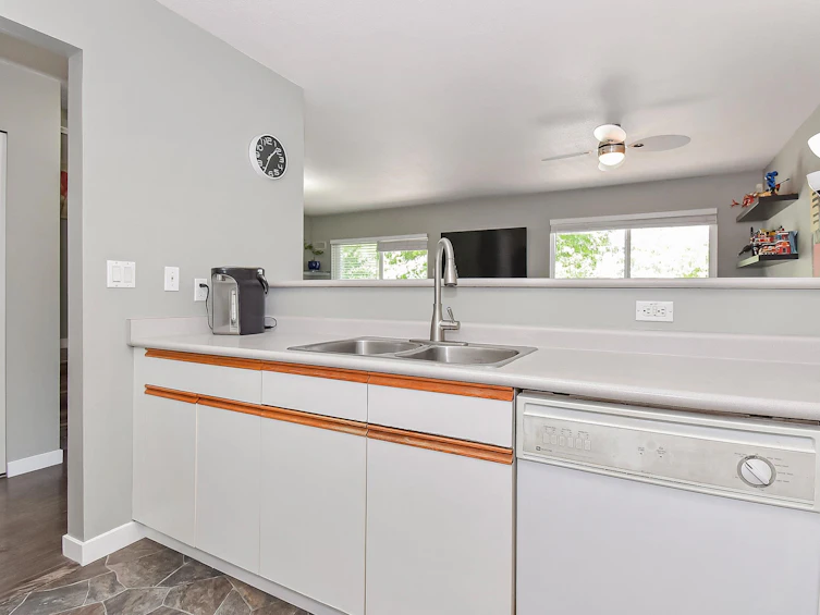 55-10051 155 Street, Surrey, BC, V3R 0S1 - 12