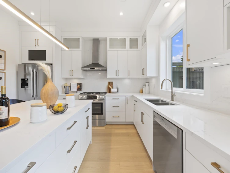 2181 Charles Street, Vancouver, BC, V5L 2V2 - 10