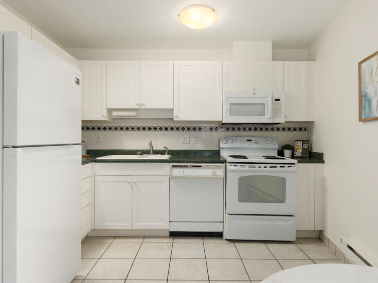 301-1050 Nicola Street, Vancouver, BC, V6G 2C9 - 23
