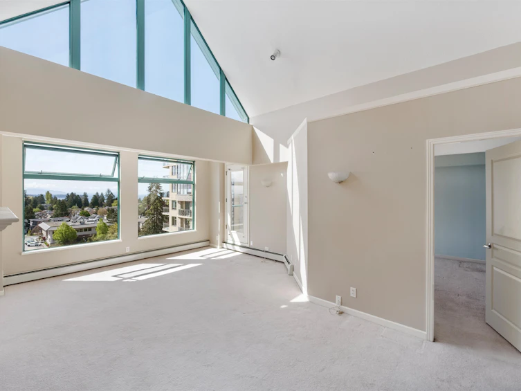 702-15466 North Bluff Road, Surrey, BC, V4B 3G1 - 3
