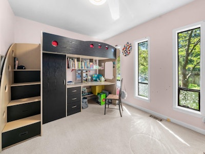 2152 Mackay Avenue - 2