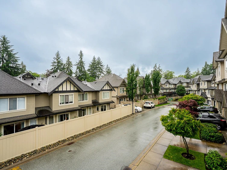 113-9088 Halston Court, Burnaby, BC, V3N 0A7 - 32