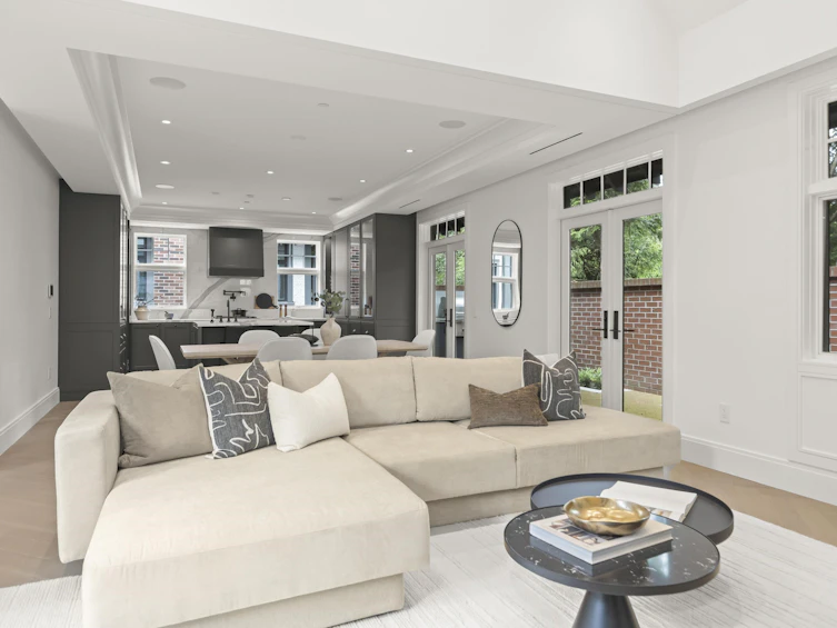 2062 SW Marine Drive, Vancouver, BC, V6P 6B5 - 9