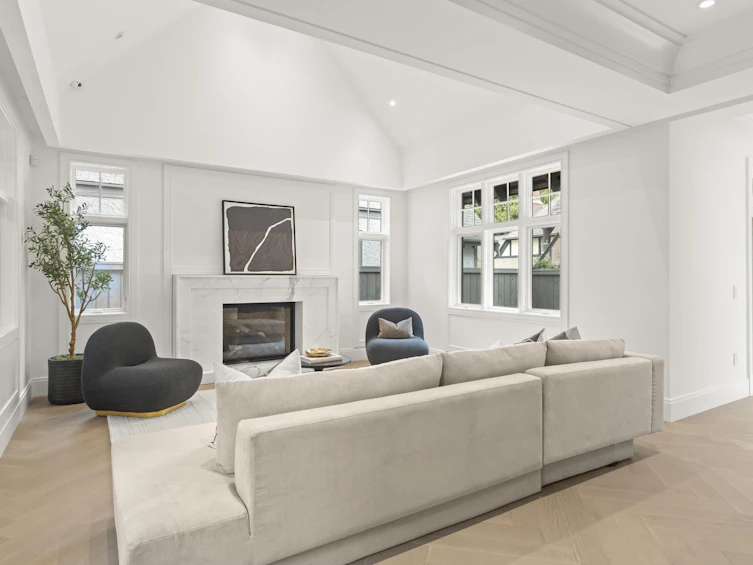 2062 SW Marine Drive, Vancouver, BC, V6P 6B5 - 6