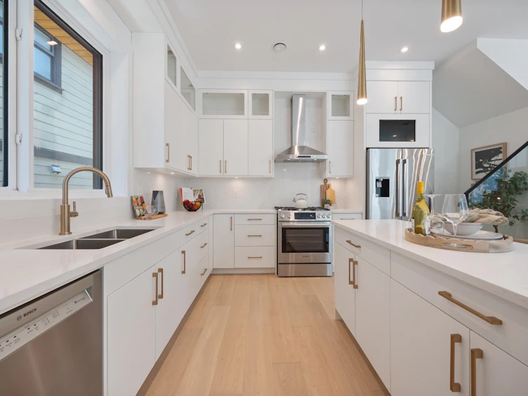1 & 2-2183 Charles Street, Vancouver, BC, V5L 2V2 - 16