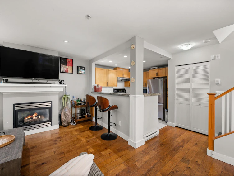 1-1075 Lynn Valley Road, North Vancouver, BC, V7J 1Z6 - 15