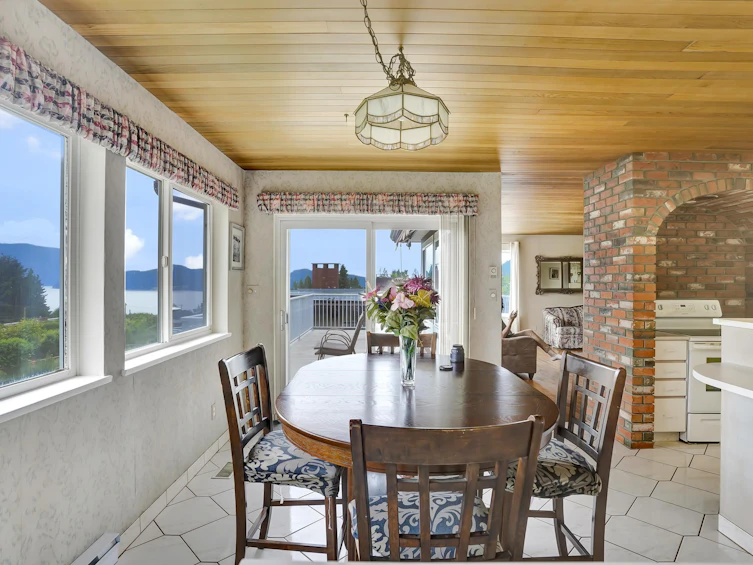1564 Thompson Road, Gibsons, BC, V0N 1V6 - 17