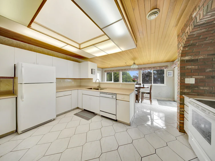1564 Thompson Road, Gibsons, BC, V0N 1V6 - 13