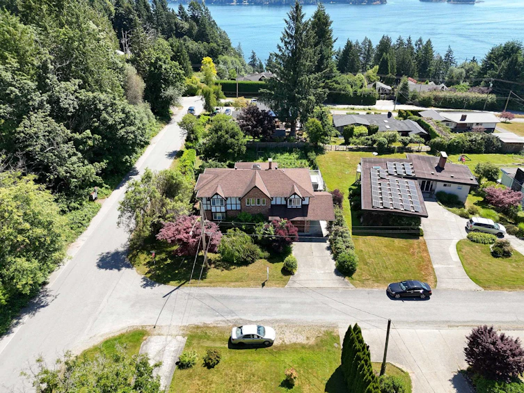 1564 Thompson Road, Gibsons, BC, V0N 1V6 - 33