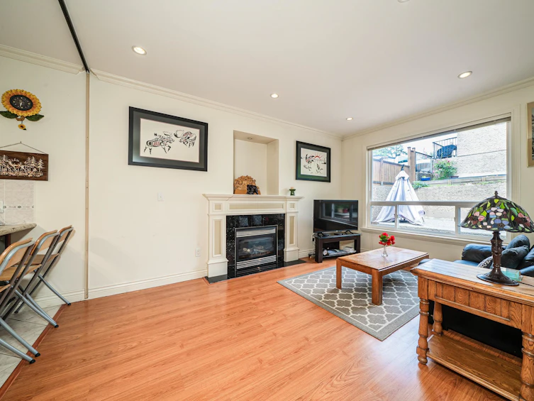 8015 11th Avenue, Burnaby, BC, V3N 2N8 - 20