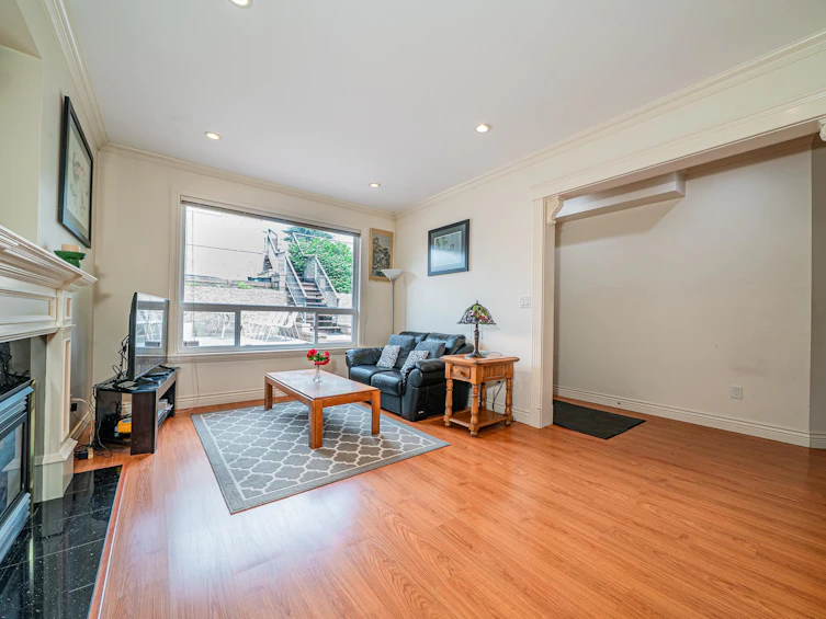 8015 11th Avenue, Burnaby, BC, V3N 2N8 - 22