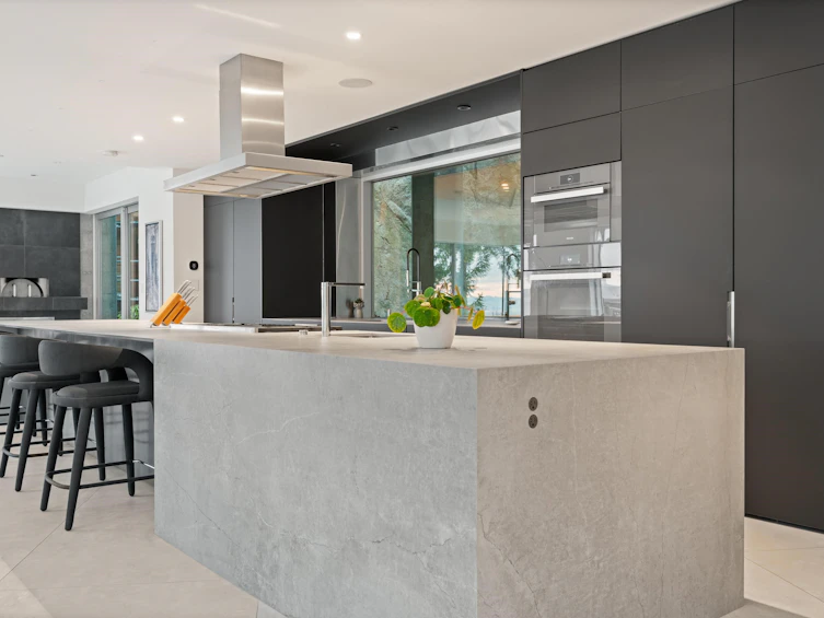 5225 Gulf Place, West Vancouver, BC, V7W 2V9 - 11
