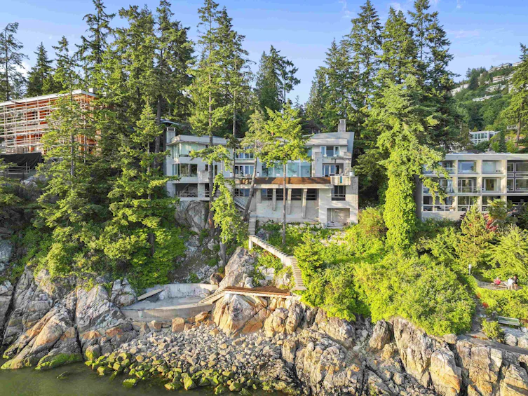 5225 Gulf Place, West Vancouver, BC, V7W 2V9