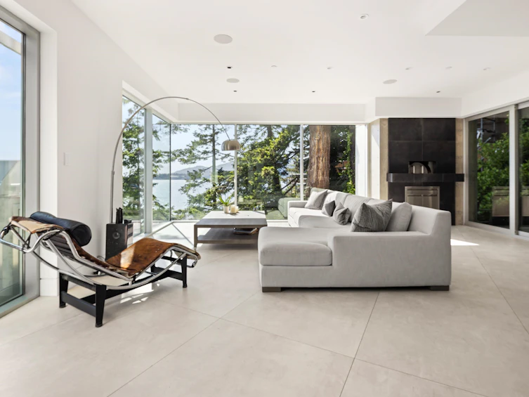 5225 Gulf Place, West Vancouver, BC, V7W 2V9 - 9