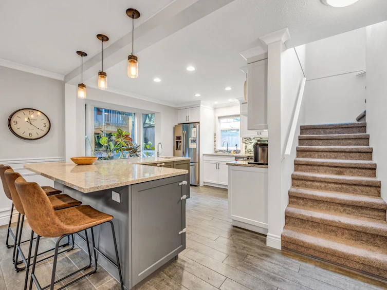 333 Blair Avenue, New Westminster, BC, V3L 4A1 - 4