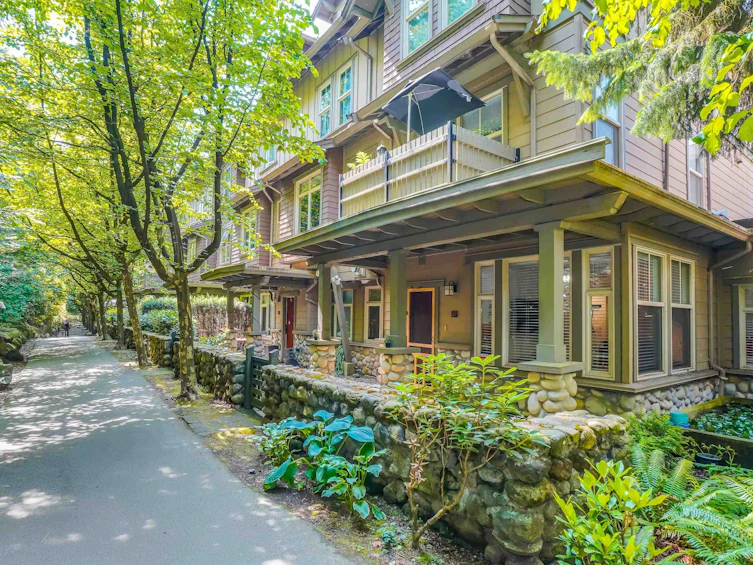 136-18 Jack Mahony Place, New Westminster, BC, V3L 5V8 - 2