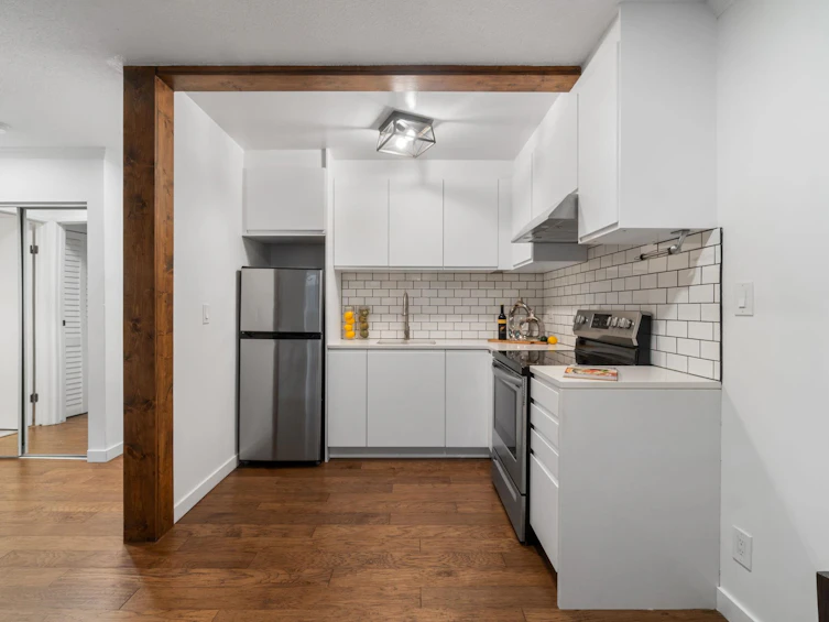 105-2159 Wall Street, Vancouver, BC, V5L 1B3 - 8