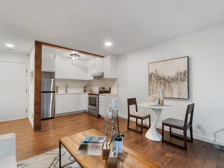 105-2159 Wall Street, Vancouver, BC, V5L 1B3 - 6