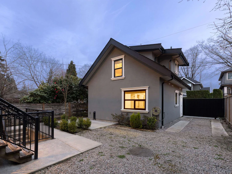 2984 W 31st Avenue, Vancouver, BC, V6L 2A4 - 29