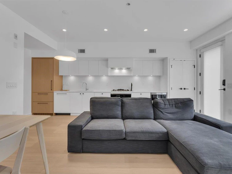 86 W King Edward Avenue, Vancouver, BC, V5Y 0N6 - 4
