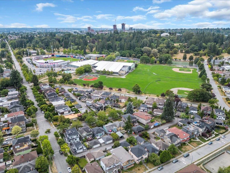 86 W King Edward Avenue, Vancouver, BC, V5Y 0N6 - 21