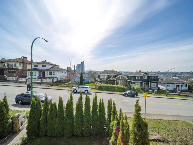 4031 Parker Street, Burnaby, BC, V5C 3B8 - 2