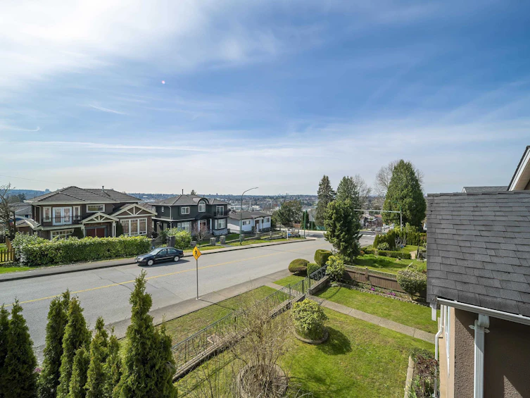 4031 Parker Street, Burnaby, BC, V5C 3B8 - 3