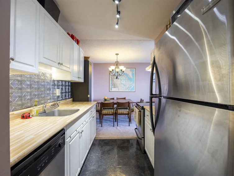 1404-6759 Willingdon Avenue, Burnaby, BC, V5H 3Y9 - 4