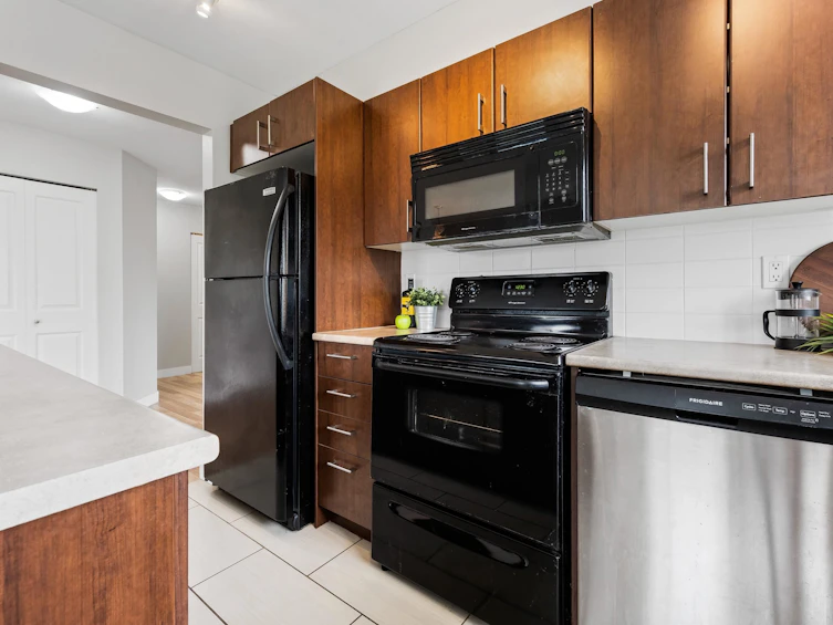 211-45559 Yale Road, Chilliwack, BC, V2P 0B1 - 9