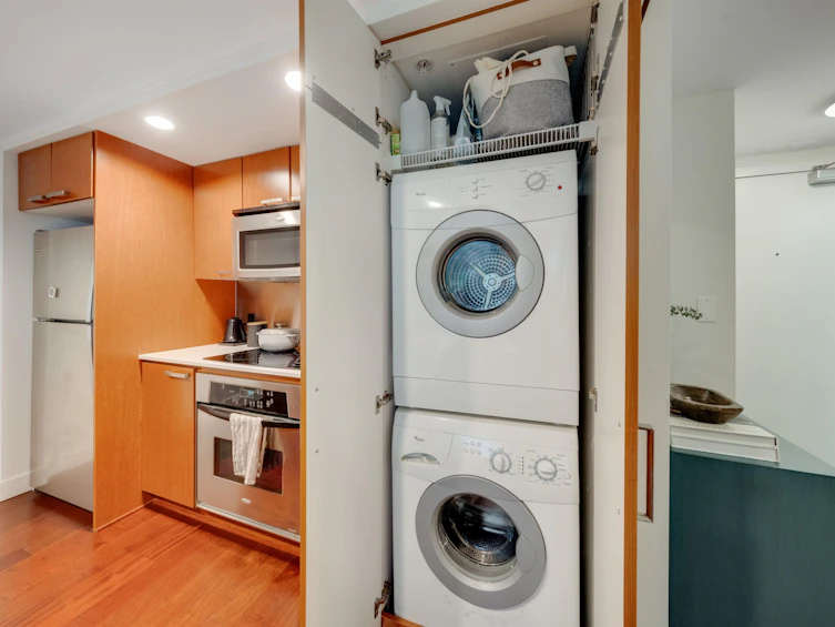 302-1255 Seymour Street, Vancouver, BC, V6B 3N6 - 9