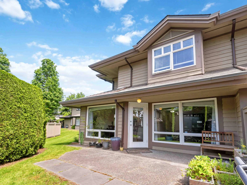 11 - 11737 236th Street, Maple Ridge BC V4R 2E5