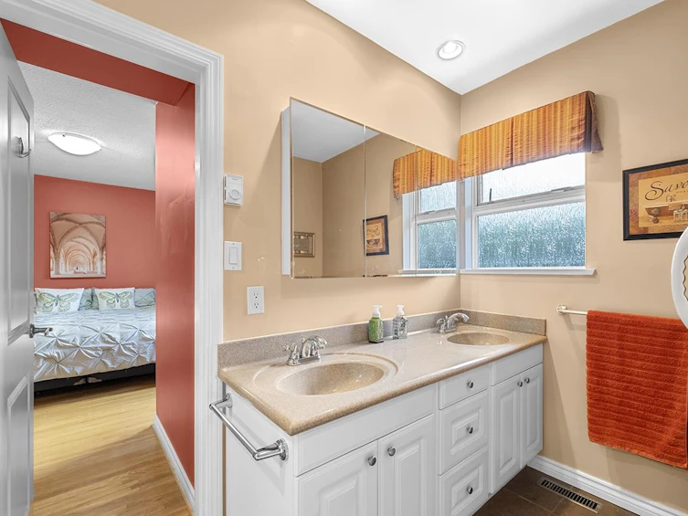 5537 Rugby Street, Burnaby, BC, V5E 2N2 - 12