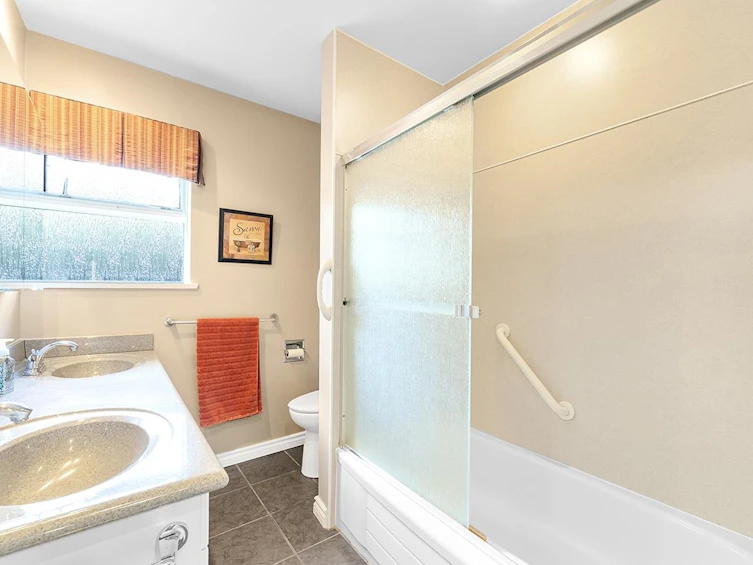 5537 Rugby Street, Burnaby, BC, V5E 2N2 - 11