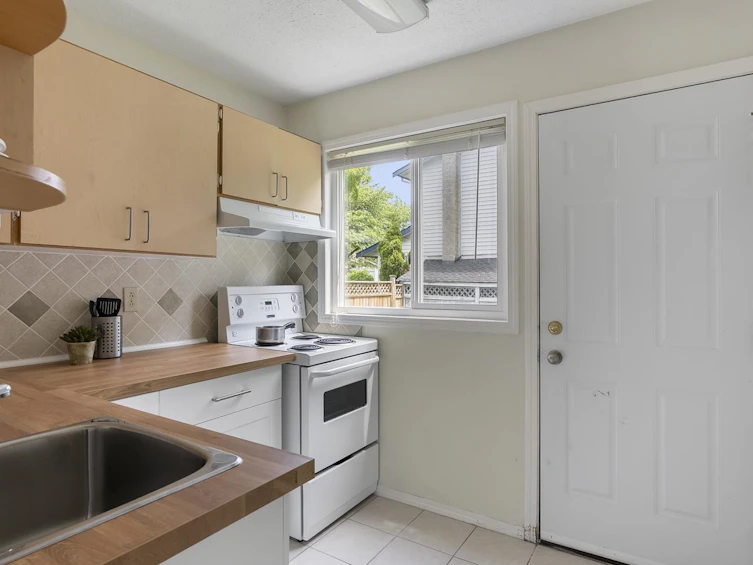 15252 97 Avenue, Surrey, BC, V3R 8P9 - 25