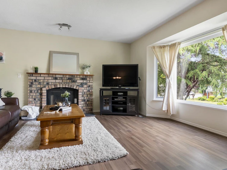 15252 97 Avenue, Surrey, BC, V3R 8P9 - 3