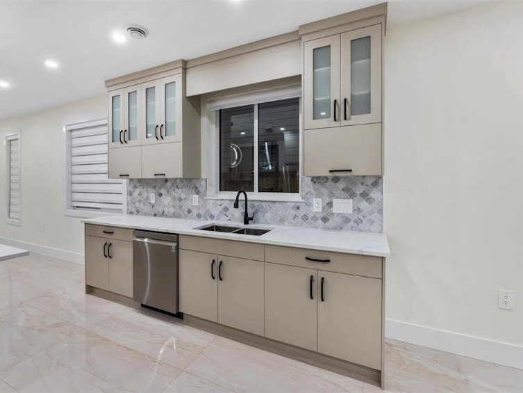 7327 Ethel Avenue, Burnaby, BC, V3N 2C6 - 8