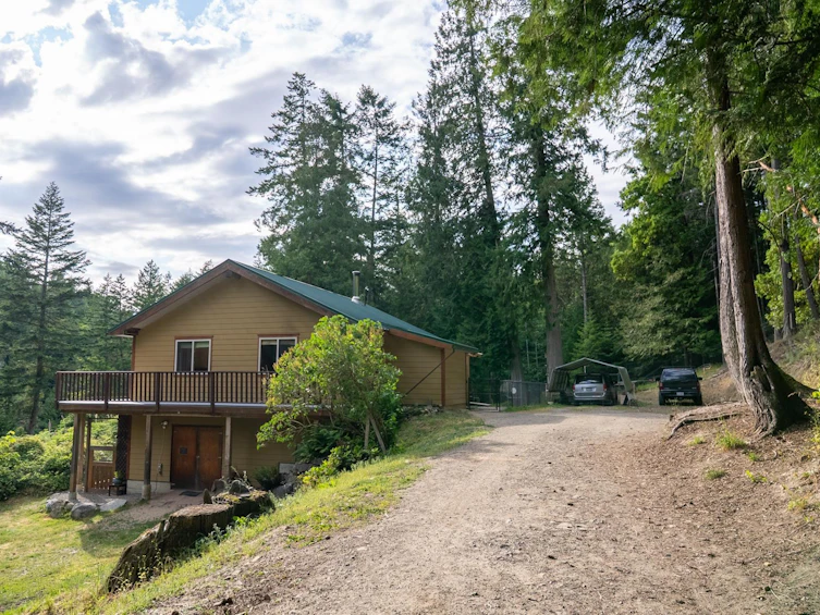 5574 Hooson Road, Pender Island, BC, V0N 2M1 - 29