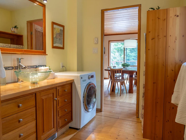 5574 Hooson Road, Pender Island, BC, V0N 2M1 - 19