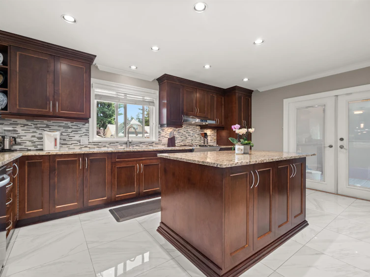 10733 Dunlop Road, Delta, BC, V4C 2M7 - 10