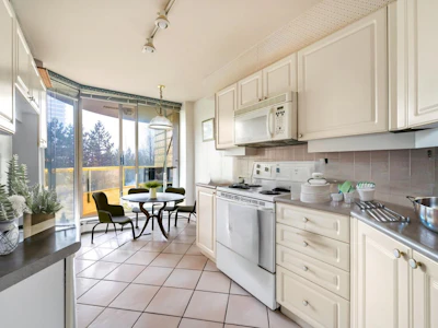 505-6188 Patterson Avenue - 5