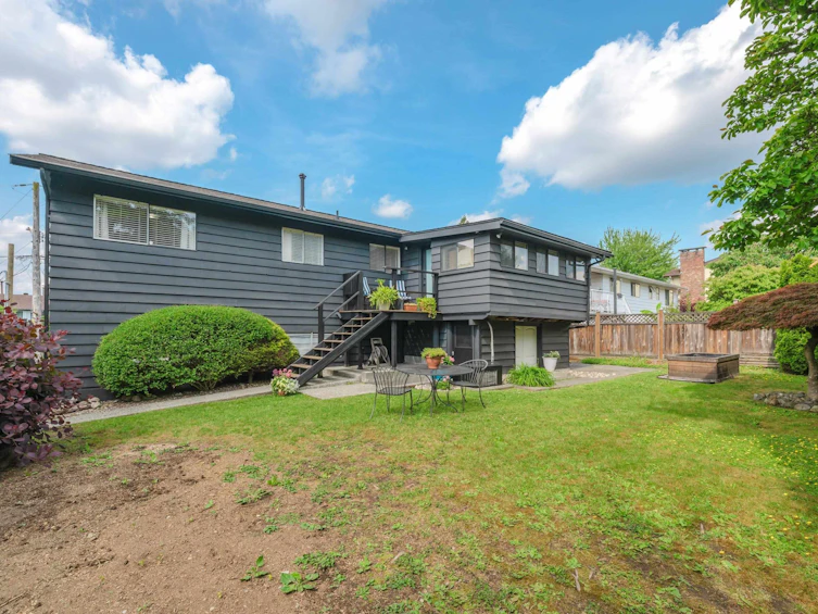 11344 86a Avenue, Delta, BC, V4C 2Y8 - 35