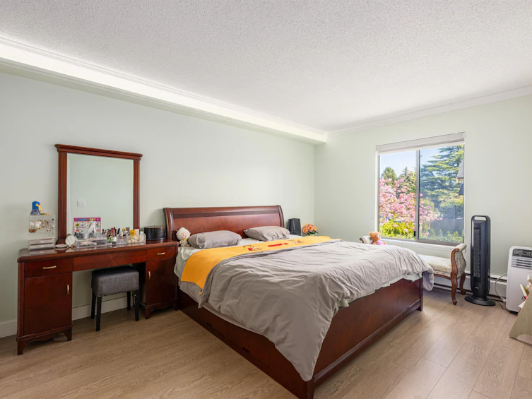 116-8880 No. 1 Road, Richmond, BC, V7C 4C3 - 8