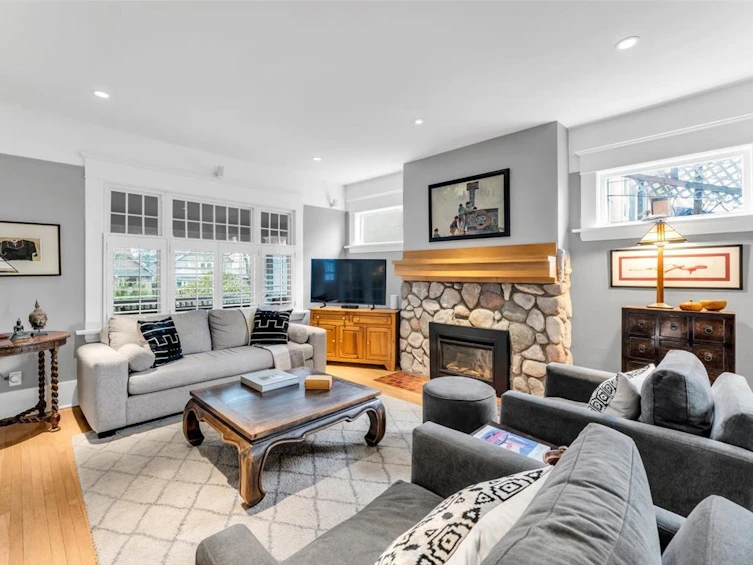 3666 W 22nd Avenue, Vancouver, BC, V6S 1J6 - 4