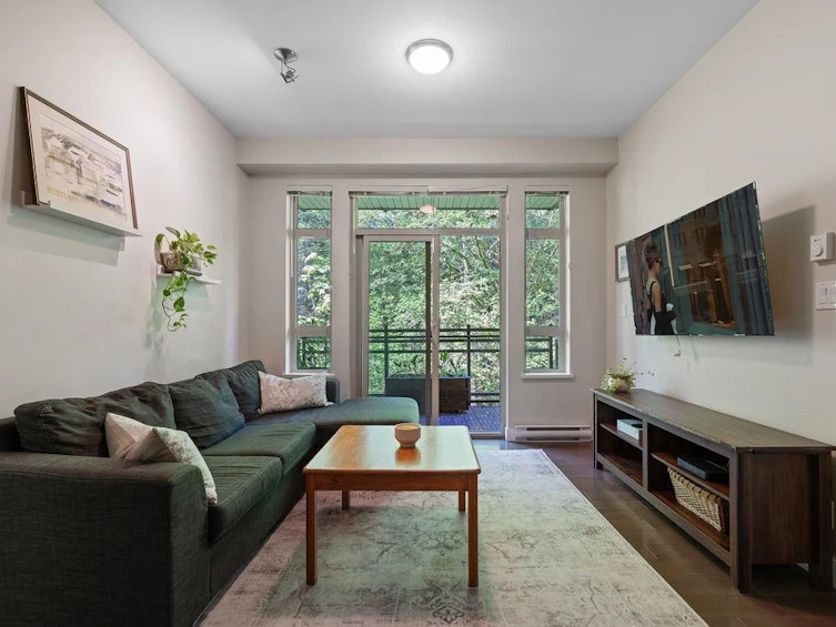 305-3294 Mt Seymour Parkway, North Vancouver, BC, V7H 0B1 - 3