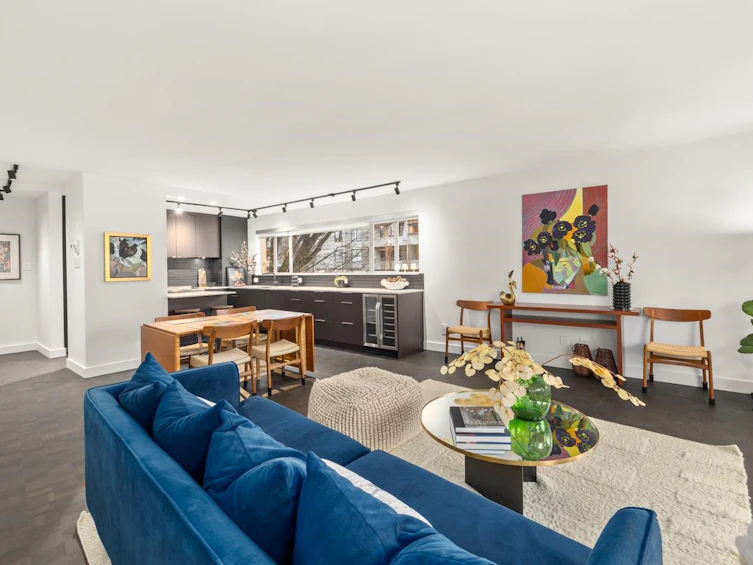 101-2135 Argyle Avenue, West Vancouver, BC, V7V 1A5 - 6