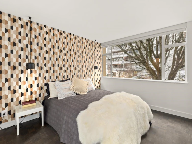 101-2135 Argyle Avenue, West Vancouver, BC, V7V 1A5 - 18